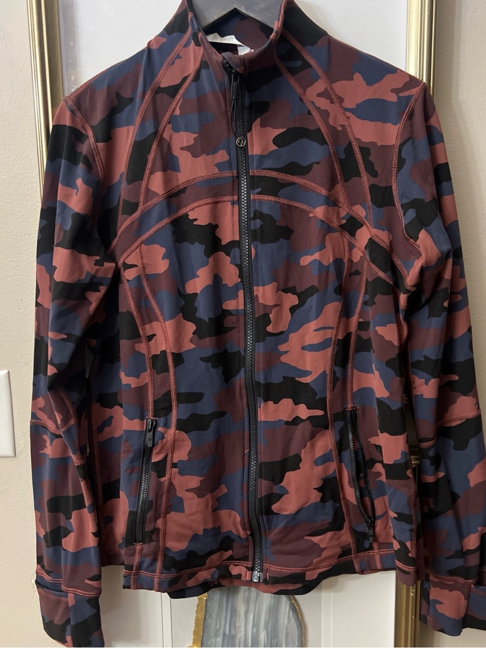 LULULEMON CAMO DEFINE Jacket sz 12 HERITAGE 365/Incognito SMOKY RED NIGHT SEA - Picture 4 of 11